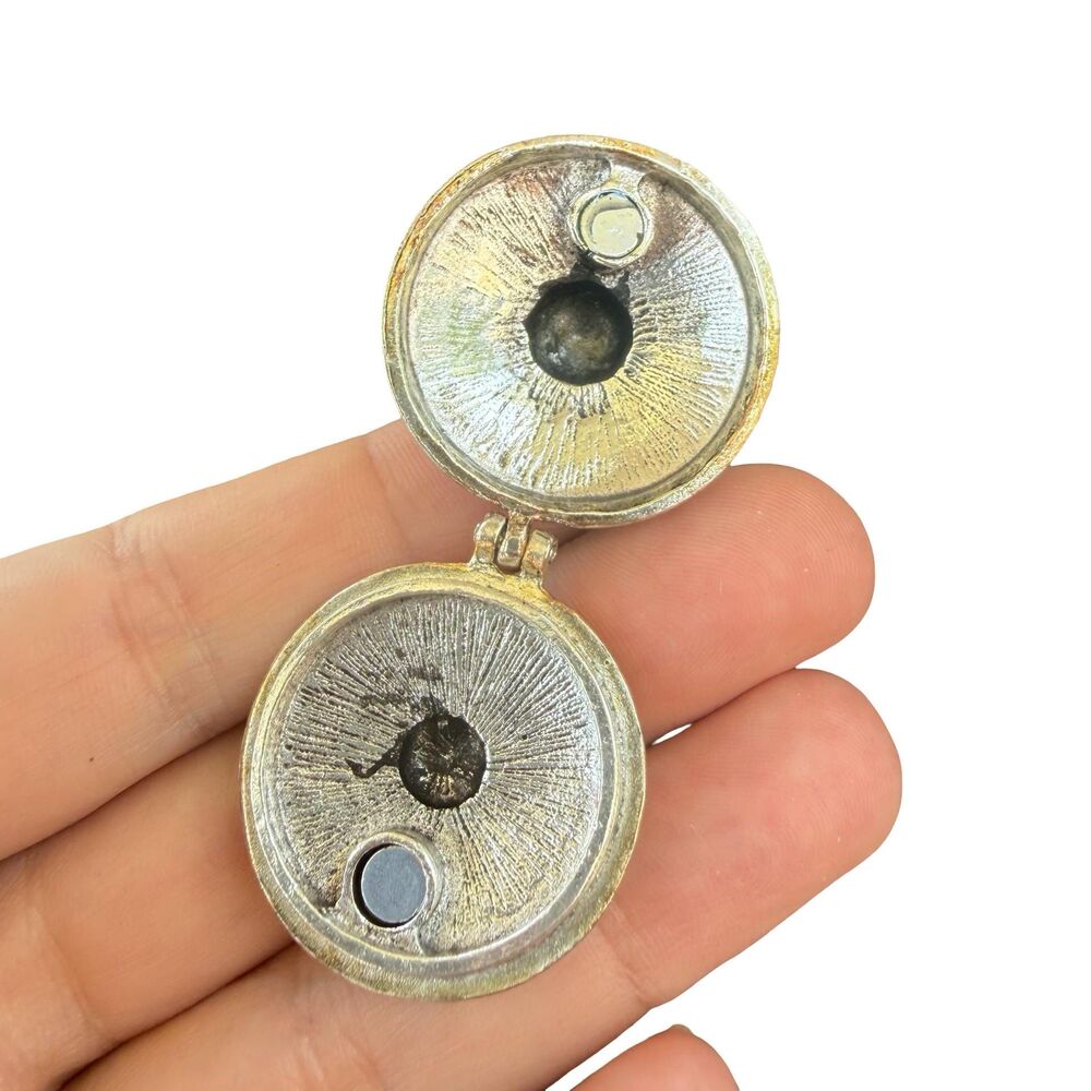 Vintage Jewelry UFO Locket Pendant Space Jewelry - Picture 3 of 4